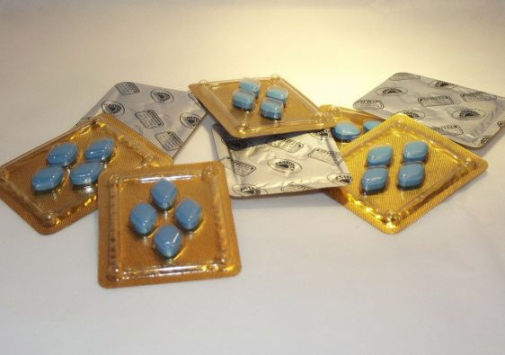 Quelles sont les implications liées à l’achat du viagra sans ordonnance ?